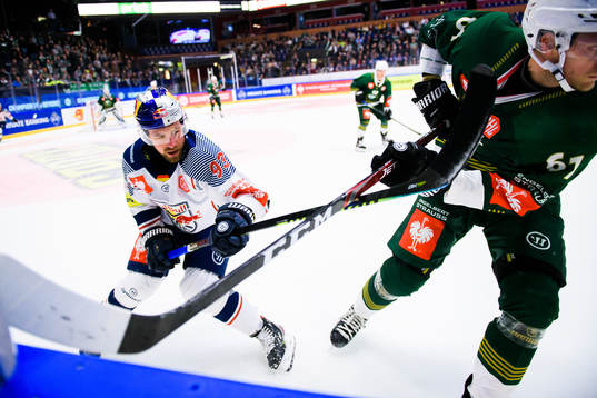 Maximilian Kastner of Red Bull Munich and Johan Ryno of