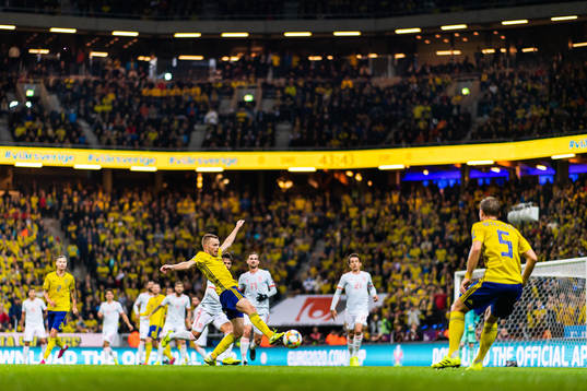 Sebastian Larsson of Sweden