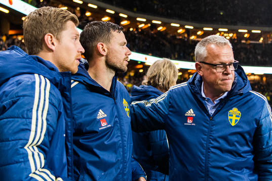 Marcus Berg and Janne Andersson, head coach of Sweden look