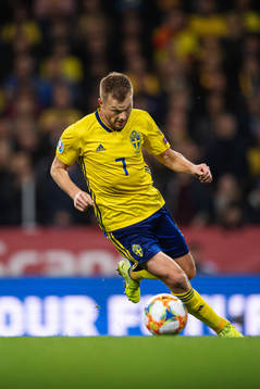 Sebastian Larsson of Sweden