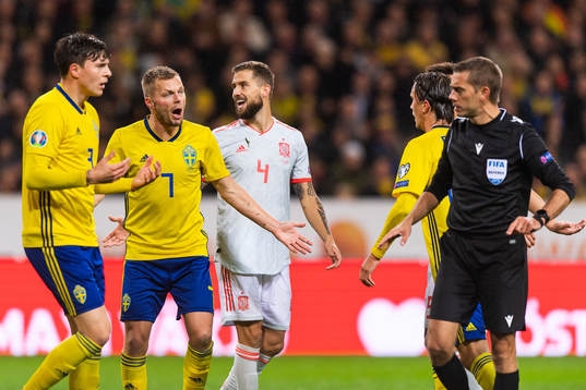 Victor Nilsson Lindelöf and Sebastian Larsson of Sweden