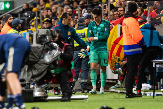 Goalkeeper Kepa Arrizabalaga of Spain prepares to enter the