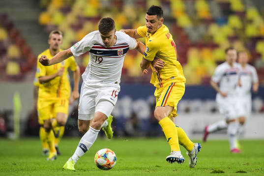 Markus Henriksen of Norwayand Paul Anton of Romania