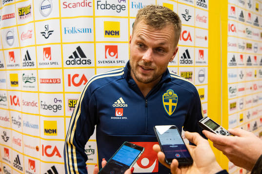 Sebastian Larsson of Sweden