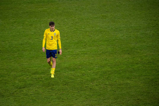 Victor Nilsson Lindelöf of Sweden look dejected
