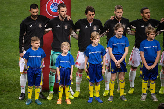 Luis Alberto, goalkeeper David de Gea, Mikel Oyarzabal,