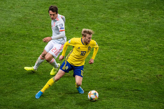 Mikel Oyarzabal of Spain and Emil Forsberg  of Sweden
