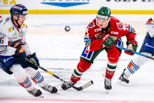 Växjös Linus Högberg och Frölundas Jacob Peterson