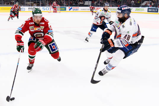 Frölundas Mats Rosseli Olsen och Växjös Daniel Rahimi
