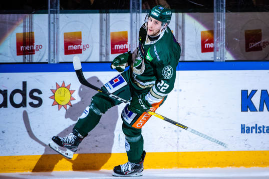 Färjestads Per Åslund jublar