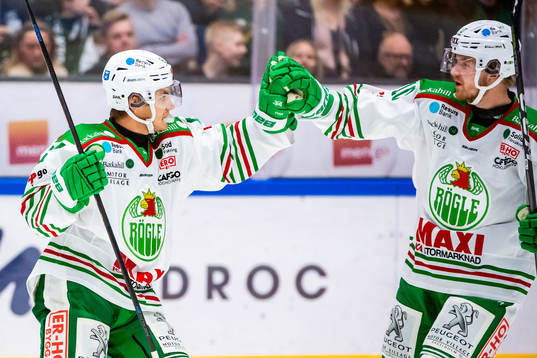 Rögles Leon Bristedt jublar