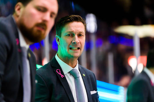 Färjestads huvudtränare Johan Pennerborn