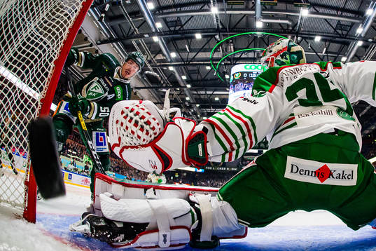 Färjestads Sebastian Erixon gör 1-0