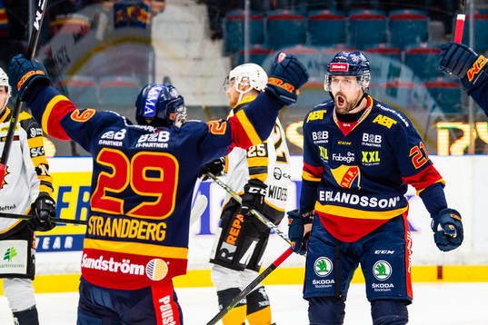 Djurgårdens Patrik Berglund jublar