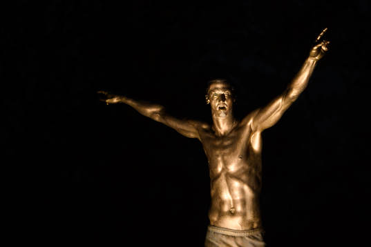 The statue of Zlatan Ibrahimovic photographed