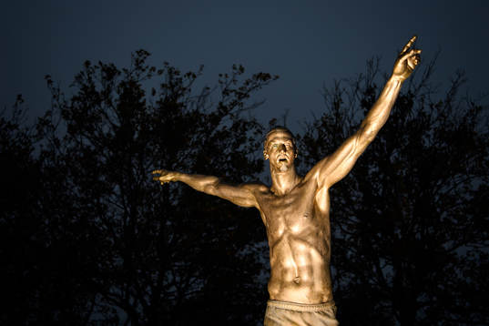 The statue of Zlatan Ibrahimovic photographed