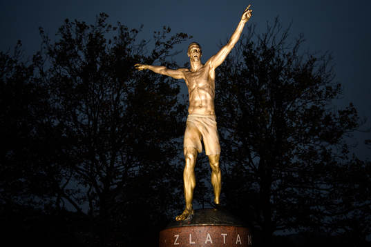 The statue of Zlatan Ibrahimovic photographed