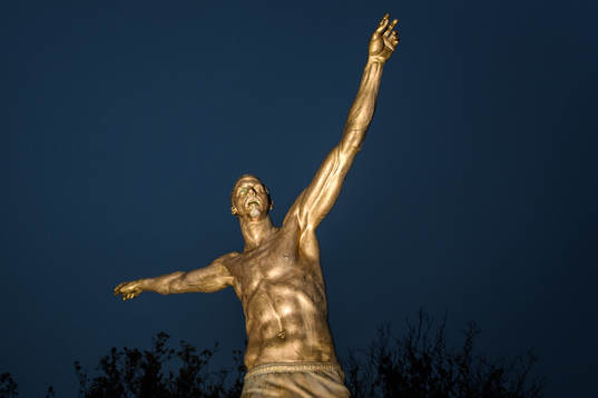 The statue of Zlatan Ibrahimovic photographed