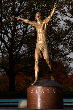 The statue of Zlatan Ibrahimovic photographed