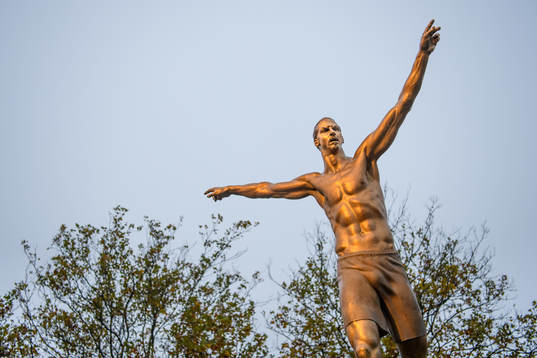 The statue of Zlatan Ibrahimovic photographed