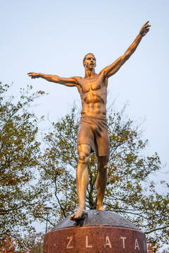 The statue of Zlatan Ibrahimovic photographed