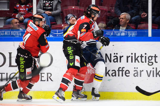 s Alexander Bergström och blir utvisad 10min