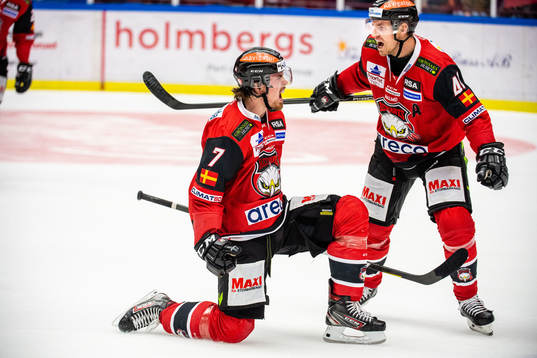 Malmö Redhawks Marcus Björk jublar