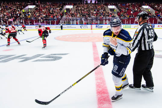s Emil Johansson med skada