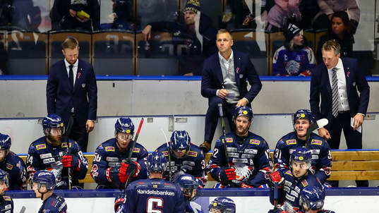 Linköpings bås med tränare Bert Robertsson