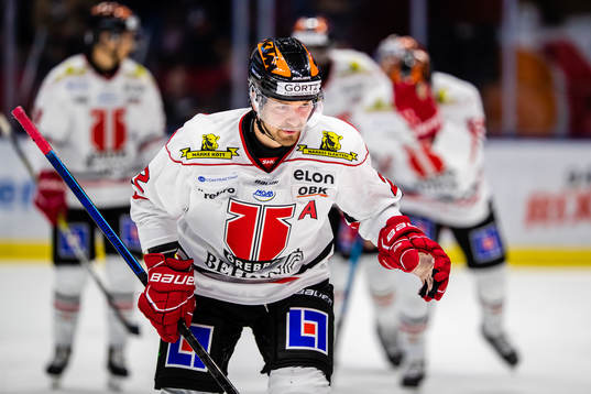 Örebros Rasmus Rissanen jublar