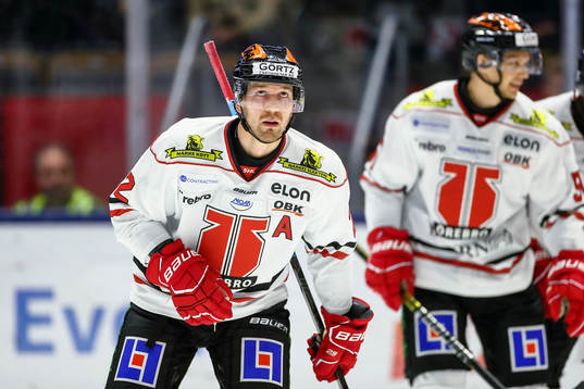 Örebros Rasmus Rissanen jublar
