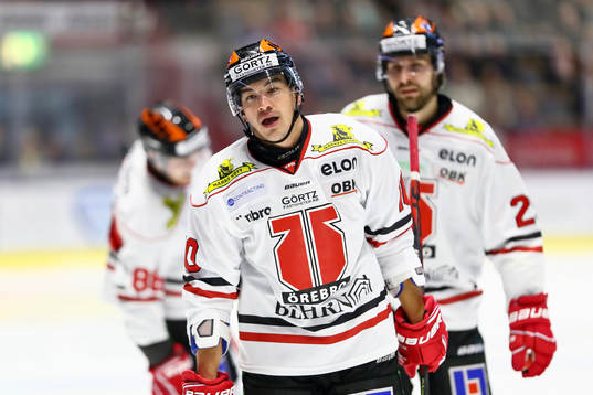 Örebros Shane Harper jublar