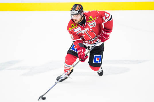 Örebros Aaron Irving