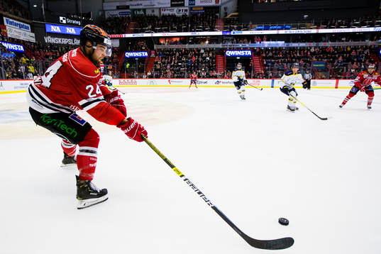 Örebros Aaron Irving