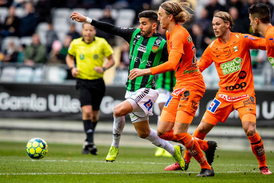 GAIS Leonard Pllana mot Varbergs Joakim Lindner och Hampus