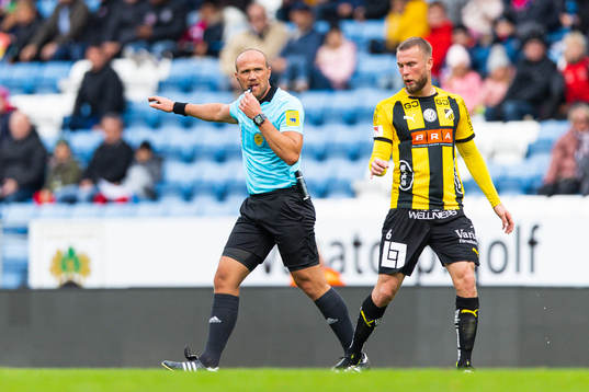 Domare Patrik Eriksson