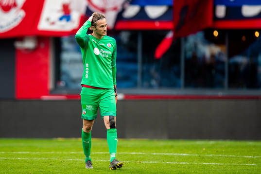 Helsingborgs målvakt Anders Lindegaard deppar