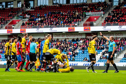 Situation mellan Häckens Erik Friberg och Helsingborgs