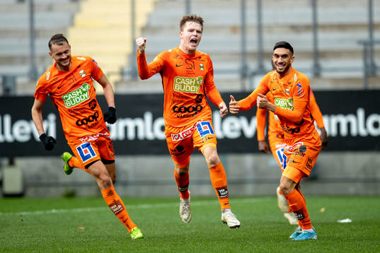 Varbergs Anton Liljenbäck, Albert Ejupi och Daniel Krezic