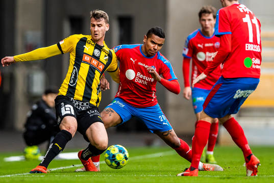 Häckens Johan Hammar och Helsingborgs Wanderson Do Carmo