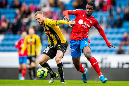Häckens Alexander Faltsetas och Helsingborgs Alhaji Gero