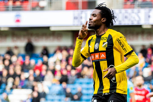 Häckens Kwame Kizito jublar