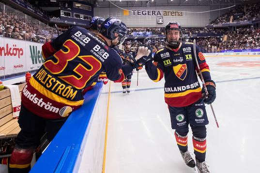 Djurgårdens Alexander Holtz jublar