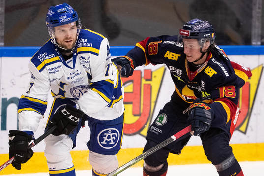 Leksands Spencer Abbott och Djurgårdens Simon Johansson