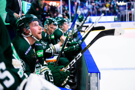 Färjestads Per Åslund deppar