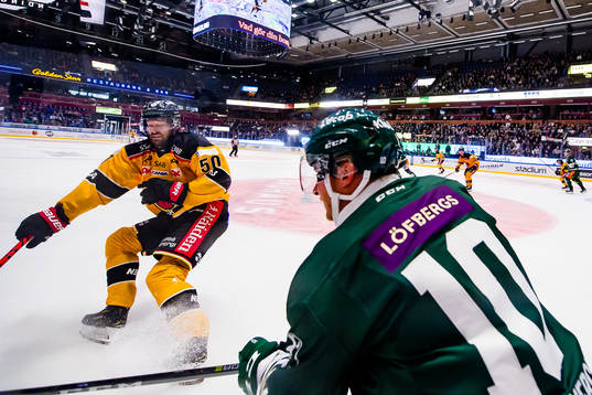 Luleås Daniel Sondell och Färjestads Marcus Nilsson