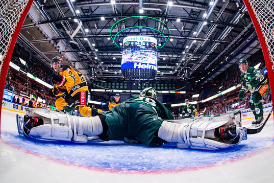 Luleås Victor Edström och Färjestads Sebastian Erixon