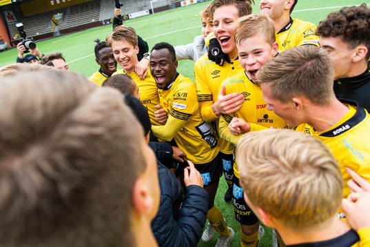 Elfsborgs spelare jublar