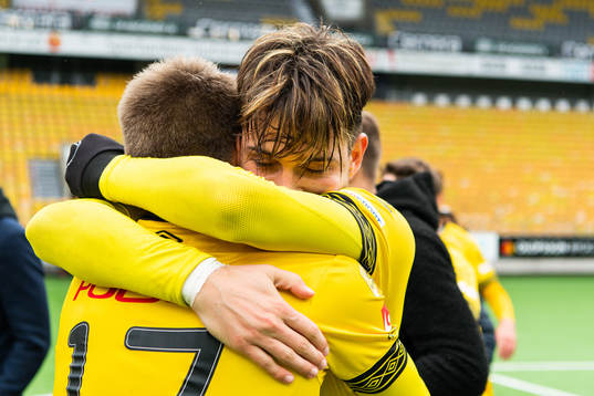 Elfsborgs Aleksandar Ceganjac och Gustav Broman jublar