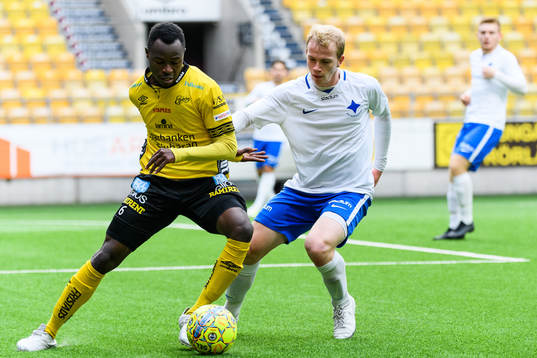 Elfsborgs Prince Isaac Kouame och IFK Norrköpings Lukas